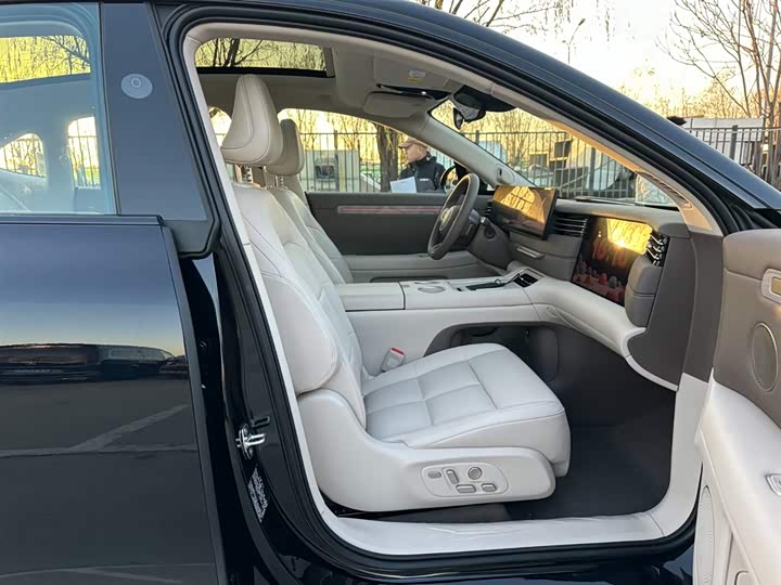 IM motors LS6 2026 2026款 增程 52 Max