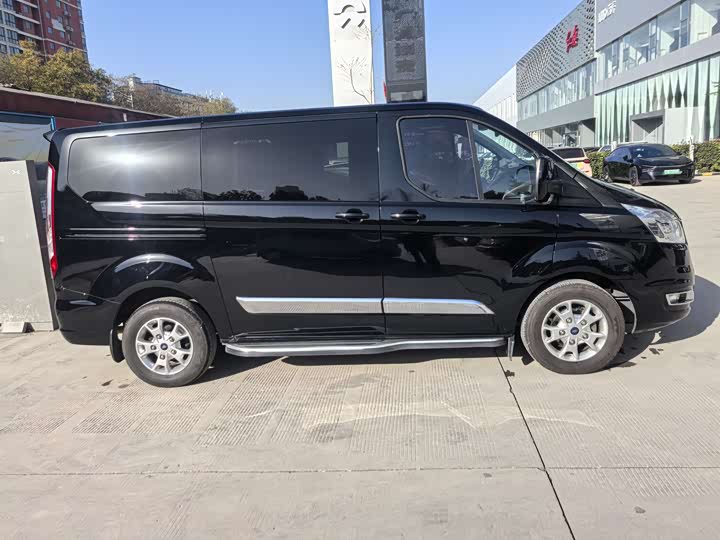 Ford Tourneo 2020 2020款 2.0T 自动精英版 国VI