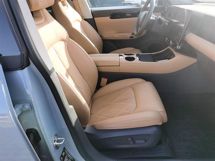 Leapmotor C01 2024 2024款 增程 316尊享版