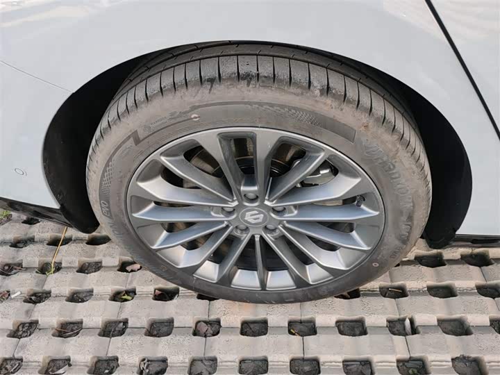 Leapmotor C01 2024 2024款 增程 316尊享版