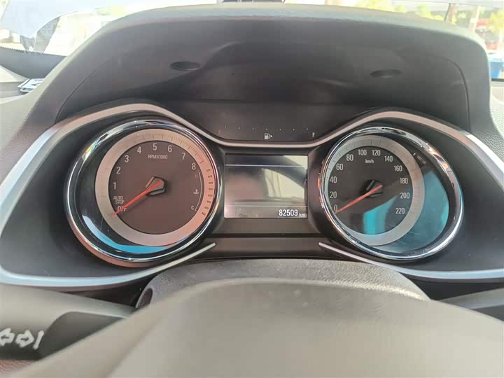 Chevrolet Orlando 2020 2020款 轻混 Redline 530T 自动纵享版（5+2款）