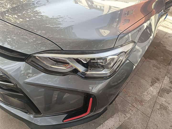 Chevrolet Orlando 2020 2020款 轻混 Redline 530T 自动纵享版（5+2款）