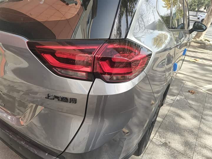 Chevrolet Orlando 2020 2020款 轻混 Redline 530T 自动纵享版（5+2款）