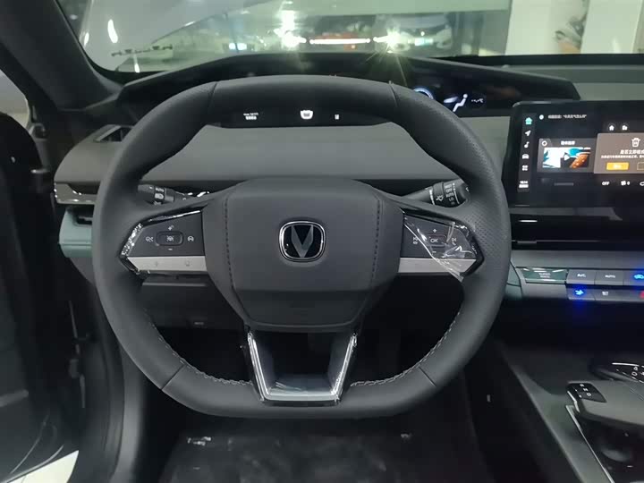 Changan UNI-V Hybrid 2024 2024款 蓝鲸智电iDD 136km 智酷型