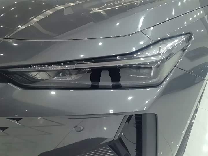 Changan UNI-V Hybrid 2024 2024款 蓝鲸智电iDD 136km 智酷型