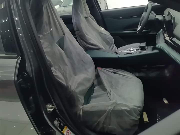 Changan UNI-V Hybrid 2024 2024款 蓝鲸智电iDD 136km 智酷型