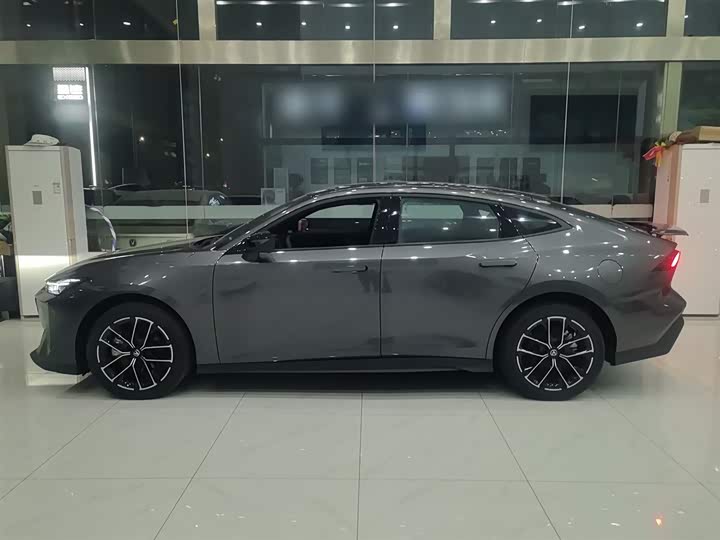 Changan UNI-V Hybrid 2024 2024款 蓝鲸智电iDD 136km 智酷型