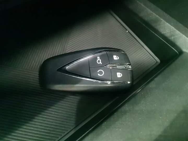 Changan UNI-V Hybrid 2024 2024款 蓝鲸智电iDD 136km 智酷型