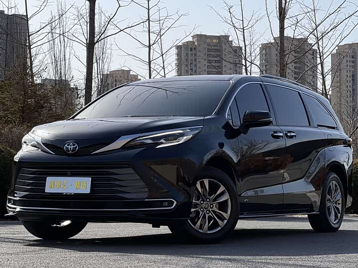 Toyota Sienna 2026 2026款 2.5L 双擎四驱尊贵版