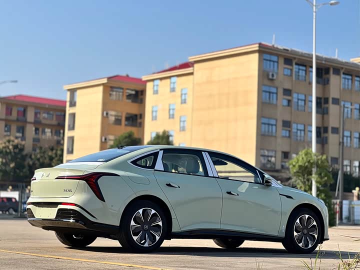 Hongqi EH5 (Tiangong 05) 2025 2025款 550智选版