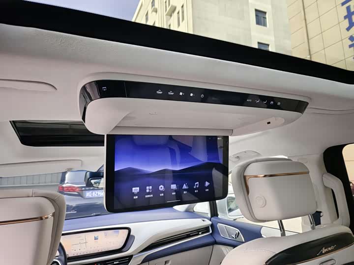 Buick GL8 Century 2025 2025款 2.0T 六座蕴世版