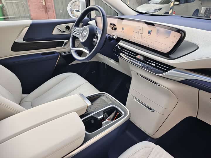 Buick GL8 Century 2025 2025款 2.0T 六座蕴世版