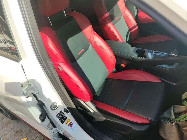 Changan CS35 Plus 2021 2021款 蓝鲸NE 1.4T DCT尊贵型