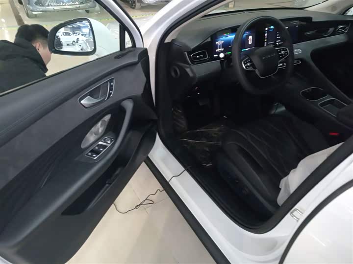 Roewe D7 2023 2023款 DMH 125km 卓越版