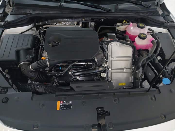 Roewe D7 2023 2023款 DMH 125km 卓越版