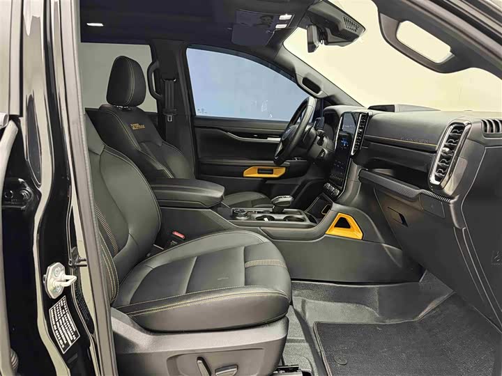 Ford Ranger 2023 2023款 野地四驱自动版 汽油