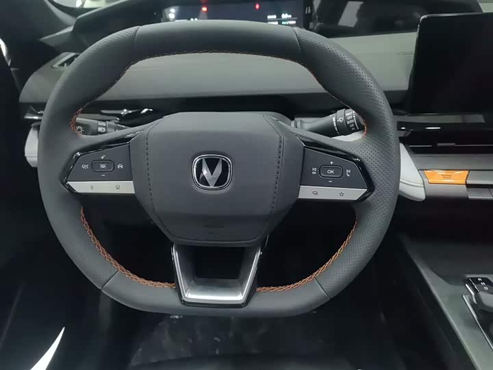 Changan UNI-V Hybrid 2024 2024款 蓝鲸智电iDD 136km 智酷型