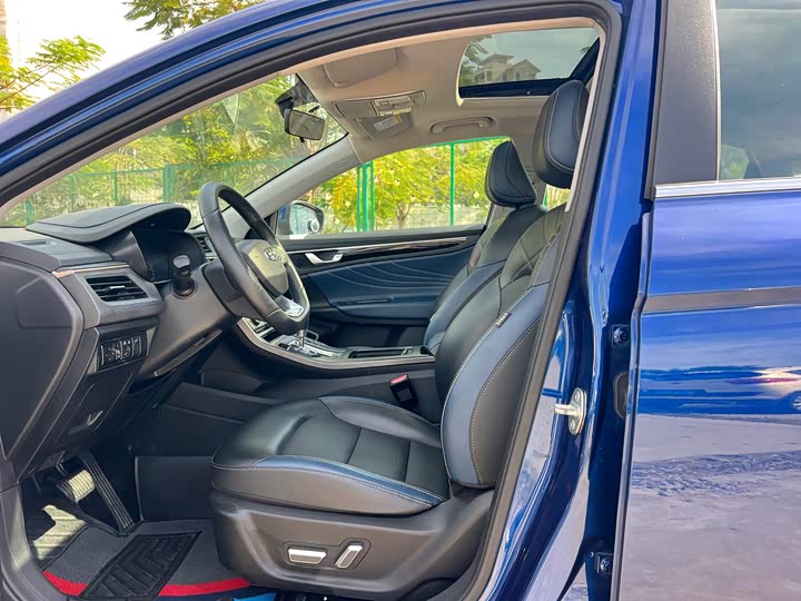 Geely Emgrand GL 2021 2021款 UP 1.4T CVT领曜型