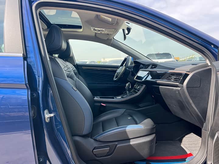 Geely Emgrand GL 2021 2021款 UP 1.4T CVT领曜型