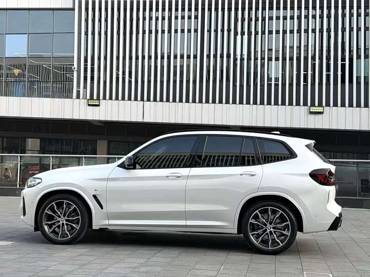 BMW X3 2023 2023款 改款 xDrive30i 领先型 M曜夜套装