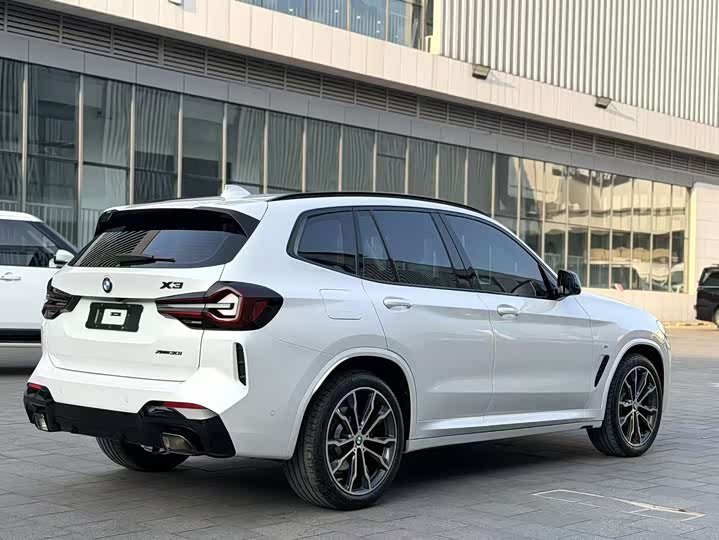 BMW X3 2023 2023款 改款 xDrive30i 领先型 M曜夜套装