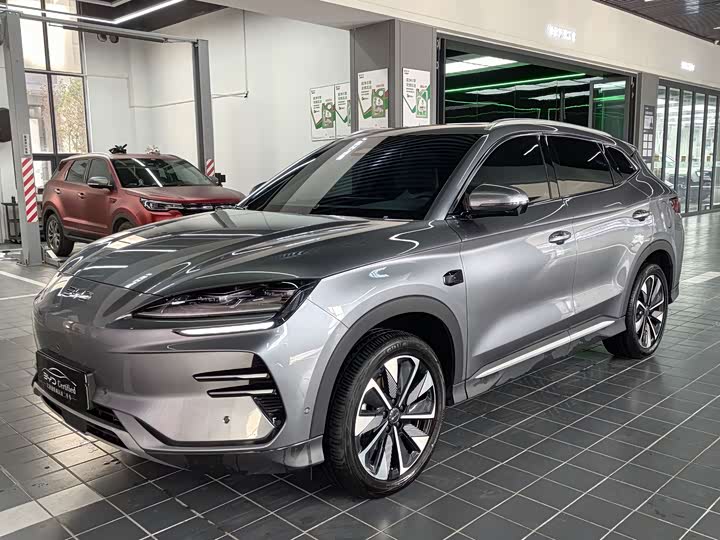 2025 BYD Song Plus Hybrid/EV