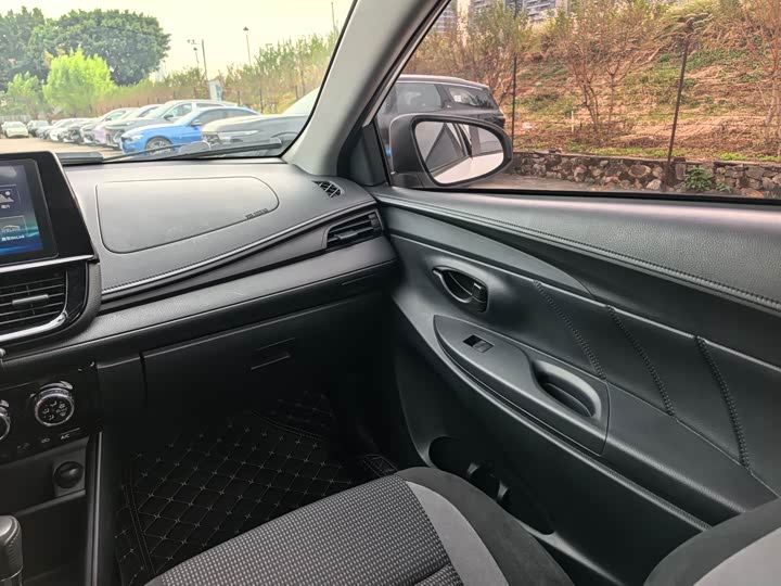 Toyota Vios 2022 2022款 1.5L 20周年纪念版