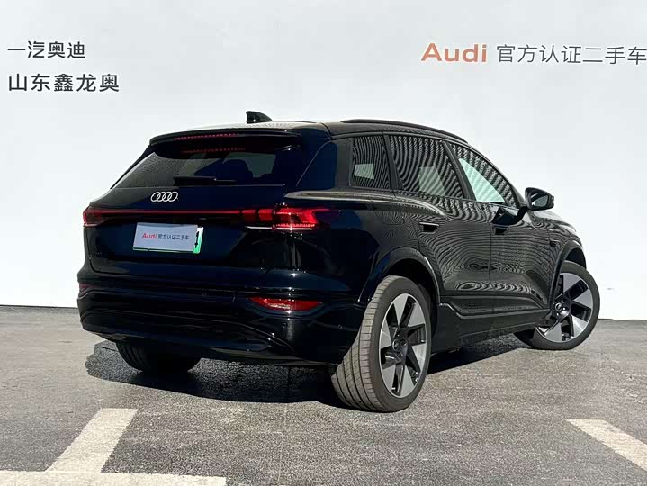 Audi Q6L e-tron 2026 2026款 首发领航版
