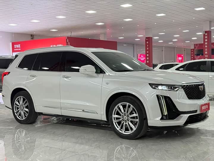 Cadillac XT6 2022 2022款 2.0T 六座两驱豪华型