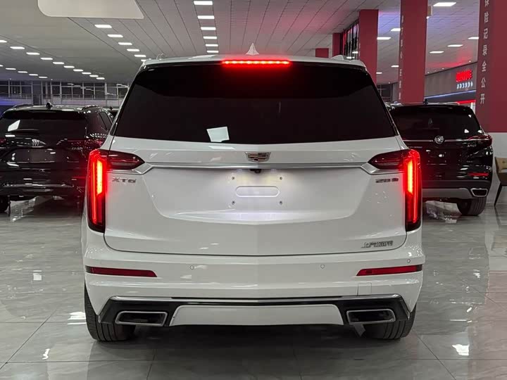 Cadillac XT6 2022 2022款 2.0T 六座两驱豪华型