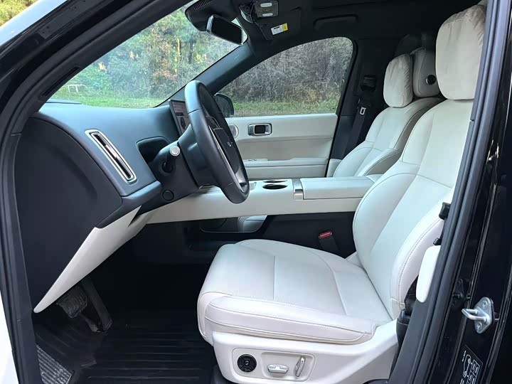 LiXiang L6 2025 2025款 Pro 智能焕新版