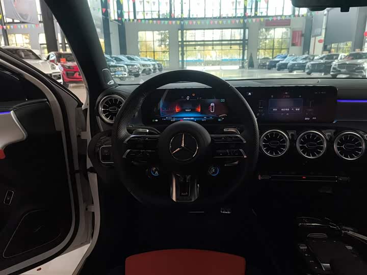 Mercedes-Benz A-Class AMG 2024 2024款 AMG A 35 L 4MATIC