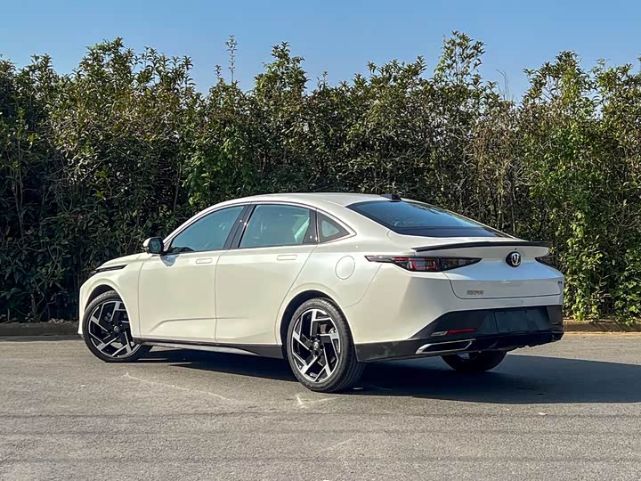 Changan Yida 2023 2023款 蓝鲸NE 1.5T GDI DCT旗舰型