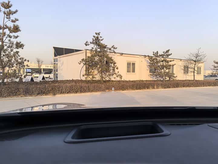 Dongfeng Yipai eπ 007 2025 2025款 纯电 565四驱Max领航版