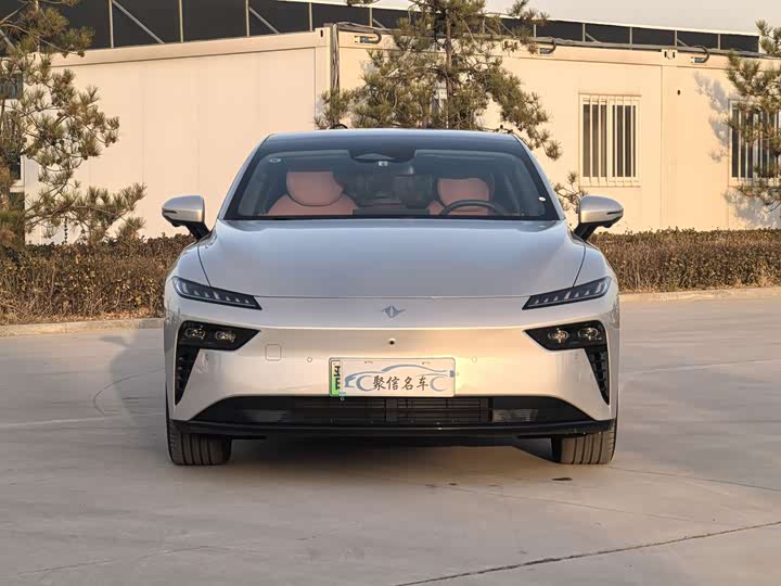 Dongfeng Yipai eπ 007 2025 2025款 纯电 565四驱Max领航版