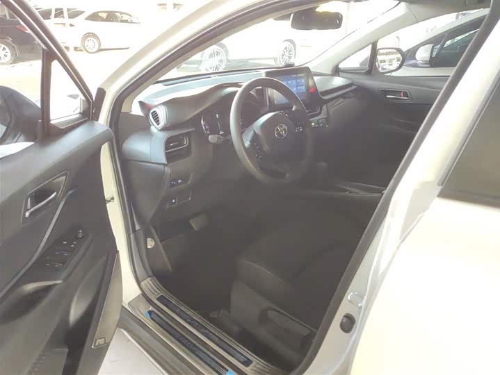 Toyota Izoa 2021 2021款 2.0L 奕享版