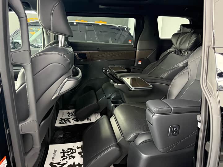 Toyota Alphard 2024 2024款 双擎 2.5L 臻享版