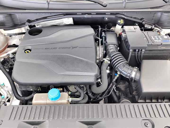 Changan UNI-T 2023 2023款 第二代 1.5T 尊贵型