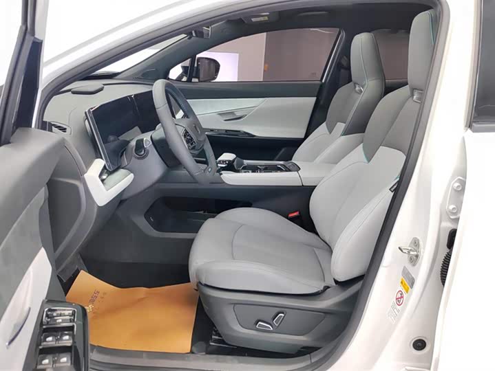 Changan UNI-T 2023 2023款 第二代 1.5T 尊贵型