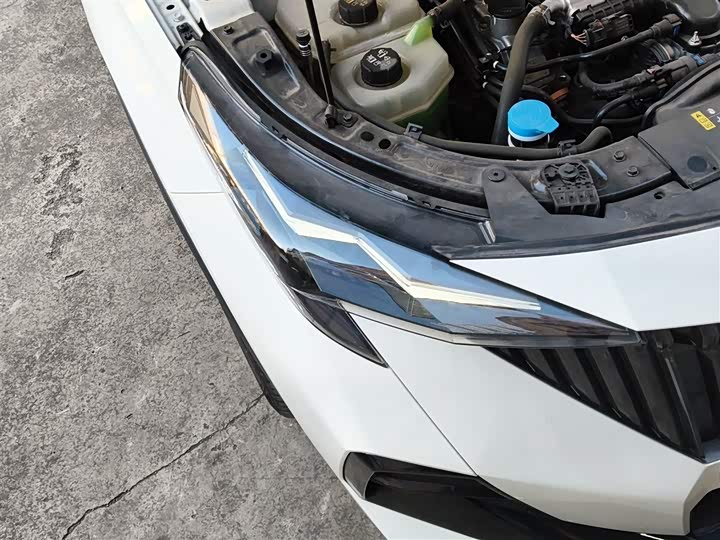 GAC Trumpchi GS3 2023 2023款 影速 270T 劲智版