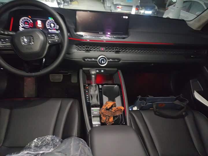 Honda Accord 2025 2025款 运动系列 260TURBO 豪华版