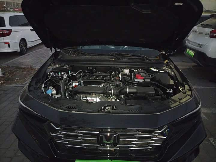 Honda Accord 2025 2025款 运动系列 260TURBO 豪华版