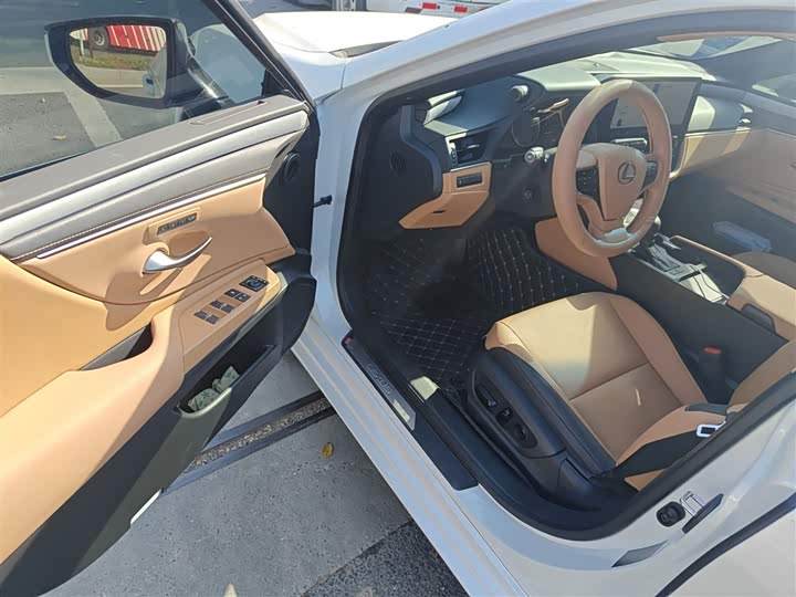 Lexus ES 2025 2025款 200 臻享版