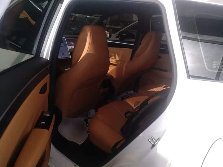 Geely Galaxy L7 2025 2025款 EM-i 115km 探索+版