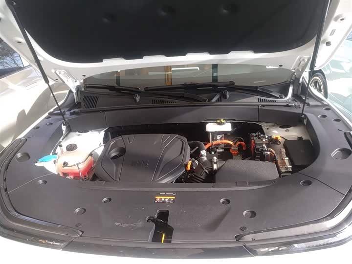 Geely Galaxy L7 2025 2025款 EM-i 115km 探索+版