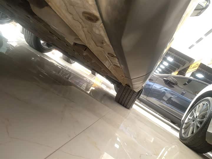 Geely Galaxy L7 2025 2025款 EM-i 115km 探索+版