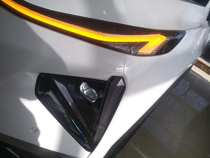 Geely Galaxy L7 2025 2025款 EM-i 115km 探索+版