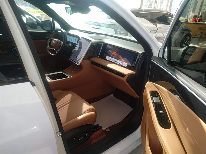 Geely Galaxy L7 2025 2025款 EM-i 115km 探索+版