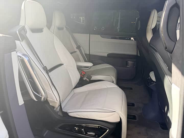 HiPhi X 2021 2021款 旗舰版6座