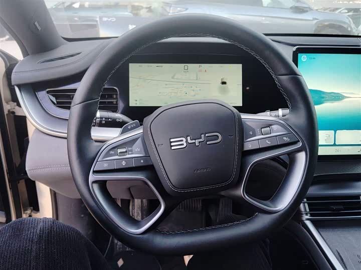 BYD Seal 07 DM-i Hybrid 2025 2025款 智驾版 DM-i 1.5L 125km 尊贵型